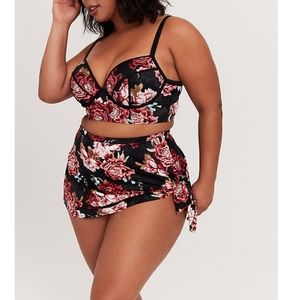 ISO Torrid bikini swimsuit top or skirt size 1,2,3